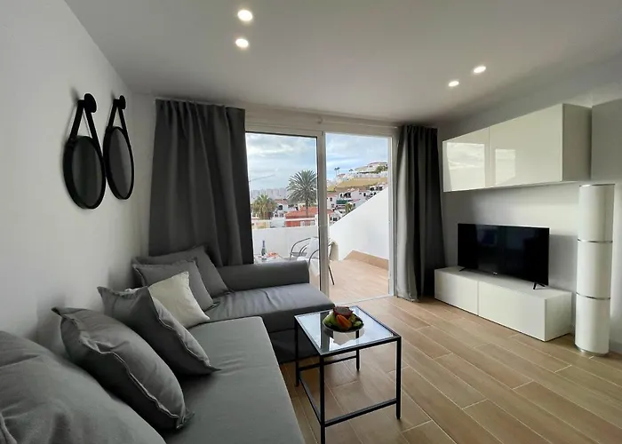 Malibu Park 2116 - Ocean View Apartment *