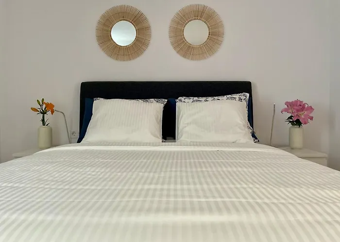 Malibu Park 2116 - Ocean View *